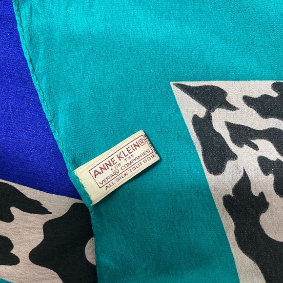 Anne Klein Vintage Silk Scarf - Picture 6 of 6